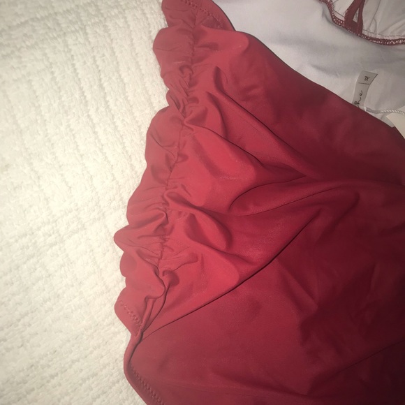 Cupshe XL One Piece Halter Bathing Suit - Picture 7 of 8